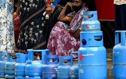 Khan hiếm nhiên liệu, Sri Lanka phải huy động quân đội bảo vệ trạm xăng