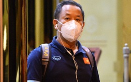 Trợ lý HLV Park Hang-seo cảm thấy có lỗi vì mắc Covid-19 ngay khi tới Nhật Bản