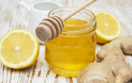 Làm gì với chứng đau họng khi bị COVID-19?