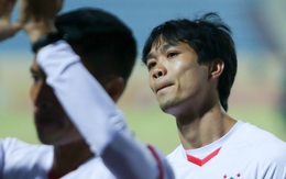 Sân Pleiku vẫn không đón khán giả, HAGL thêm khó trước Viettel