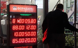 Ngân hàng trung ương Nga cấm công dân mua đô la