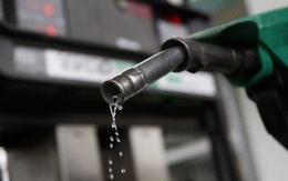 Bộ Công thương kiến nghị giảm thuế 2.000 đồng mỗi lít xăng