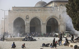Bạo lực giữa Israel và Palestine tiếp diễn tại Al-Aqsa, HĐBA họp khẩn