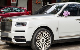 Đại gia Hà Nội chi hàng trăm triệu để độ mâm cho Rolls-Royce Cullinan giá hơn 40 tỷ đồng