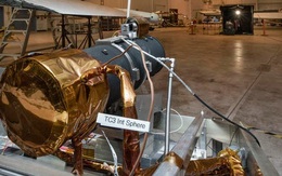 NASA sử dụng... ánh trăng để thống trị bầu trời