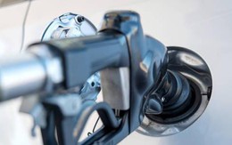 Giá bán lẻ xăng ở Mỹ chạm mốc cao nhất trong lịch sử