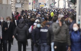 Số ca mắc COVID-19 ở châu Âu chiếm 42% toàn cầu, Triều Tiên có 6 ca tử vong trong đợt bùng phát đầu tiên