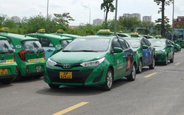 Tài xế taxi ồ ạt bỏ nghề