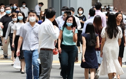 Thêm nhiều nước dỡ bỏ hạn chế chống Covid-19, WHO khuyến cáo thận trọng