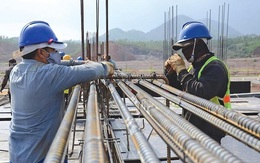 Xăng tăng giá, nhiều vật liệu xây dựng tăng giá theo