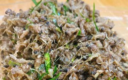 Thứ đặc sản hiếm có, ít người biết ở Hà Nội, rang lá chanh, xào rau bí, thả lẩu ngon hết nấc, người bán hết vèo cả đôi tạ