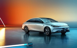 "Cháy hàng" chiếc xe điện trang bị ngập công nghệ, được bảo hành trọn đời