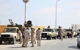 Đụng độ bạo lực các nhóm vũ trang ở Tripoli (Libya)