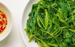 Rau muống kết hợp cùng chanh hay sấu tốt cho sức khỏe hơn? Lý giải bất ngờ từ chuyên gia