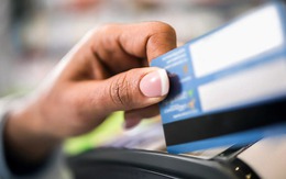 6 cách ngăn ngừa và giải quyết nợ thẻ tín dụng cho chị em có niềm đam mê mua sắm