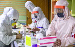 Triều Tiên đột ngột dừng mua hàng chống COVID-19 từ Trung Quốc