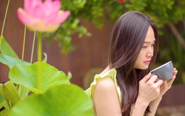 Không chỉ sen, vườn nhà Dương Mỹ Linh ở Mỹ ngập sắc hoa