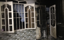 Mua xăng đốt nhà vì cay cú bị ngăn cấm tình cảm