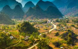 Travel blogger nước ngoài gợi ý 9 trải nghiệm nên có 1 lần trong đời: Phượt xuyên Việt được gọi tên, sánh vai cùng các tour quốc tế