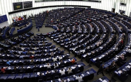 Nghị viện châu Âu bỏ phiếu cấm bán ô tô chạy xăng, dầu từ năm 2035