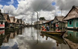 Thành phố có đến nửa triệu dân nhưng không thể tiếp cận bằng đường bộ, lý do vì sao?