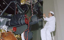 Các kỹ sư NASA đang phải tìm lại hướng dẫn sử dụng cách đây 45 năm để khắc phục sự cố của tàu Voyager 1