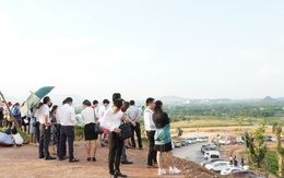 Chuyện bi hài nhà đầu tư BĐS: Giá cao tranh nhau mua, giá xuống không ai ngó