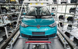 Cuộc chơi ví ai dày hơn: Các "ông trùm" làng xe đua ‘đốt tiền’ cho ô tô điện