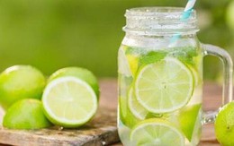 Uống nước chanh ấm mỗi sáng để tăng sức khỏe và cải thiện vóc dáng