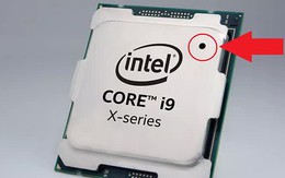 Hỏi khó: Cái lỗ trên nắp lưng CPU Intel có tác dụng gì?