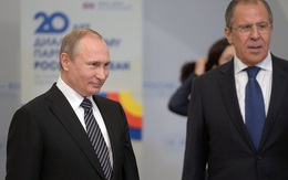 Chủ tịch nước Nguyễn Xuân Phúc, Tổng thống Vladimir Putin trao đổi điện mừng