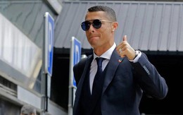 Bị các đại gia ngoảnh mặt, Ronaldo phải 'hạ mình' mời chào đội bóng nhỏ