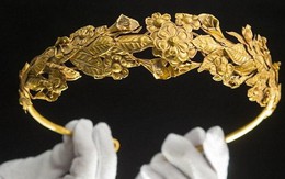 Sửng sốt phát hiện vương miện Hy Lạp hơn 2.300 tuổi bằng vàng dưới gầm giường