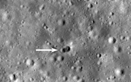 NASA công bố hình ảnh vật thể chưa xác định đâm vào mặt trăng