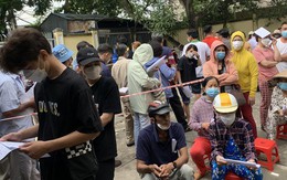 Lo ngại tái bùng phát dịch COVID-19, người dân TP.HCM đua nhau đi tiêm mũi 4