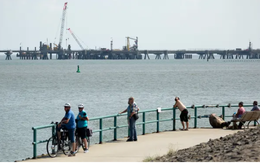 Đức chạy đua xây nhà ga chứa LNG để giảm phụ thuộc vào khí đốt Nga