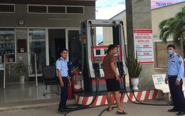 Xăng dầu: Lãi lớn im re, lỗ dọa nghỉ bán?