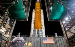 NASA hoãn phóng tàu Artemis 1 do sự cố động cơ