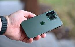 iPhone giảm giá mạnh, liên tiếp bán chạy tại đại lý