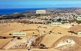 Phát hiện pháo đài bị vỡ dưới gò chôn cất 'siêu tượng đài' ở Síp