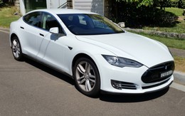 Một chiếc Tesla đời 2014 đã đi vượt mốc 1 triệu dặm, nhưng 1 linh kiện phải thay 8 lần