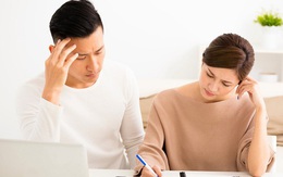 Sau lần đi chợ cùng mẹ, chồng vội đưa thêm cho vợ 3 triệu đồng mỗi tháng