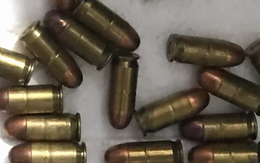 Bất ngờ với việc cụ bà 73 tuổi tàng trữ 16 viên đạn K59 trong nhà