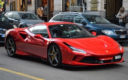 Vì sao nhân viên Ferrari không được phép mua siêu xe của hãng?
