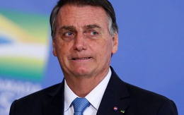 Kinh ngạc trước hóa đơn cà thẻ tín dụng của cựu tổng thống Brazil