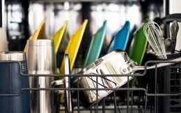 Để máy rửa bát không 'đình công' khi phải hoạt động hết công suất dịp Tết