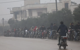 Syria: Kinh tế tồi tệ hơn cả thời nội chiến, lao động nghỉ làm vì lương không đủ đổ xăng