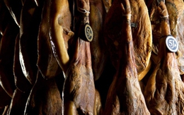 Bí quyết làm nên món đùi lợn muối Tây Ban Nha siêu đắt, hơn 100 triệu đồng/chiếc