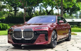 BMW 7-Series 2023 tiếp tục giảm gần 500 triệu, giá khởi điểm còn 4,5 tỷ tăng sức đấu S-Class