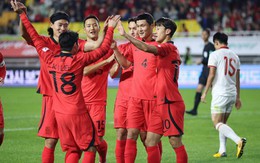 Sao trẻ 19 tuổi bỏ lỡ "bước ngoặt" đáng tiếc, tuyển Việt Nam tìm được điểm sáng trong trận thua đậm Hàn Quốc